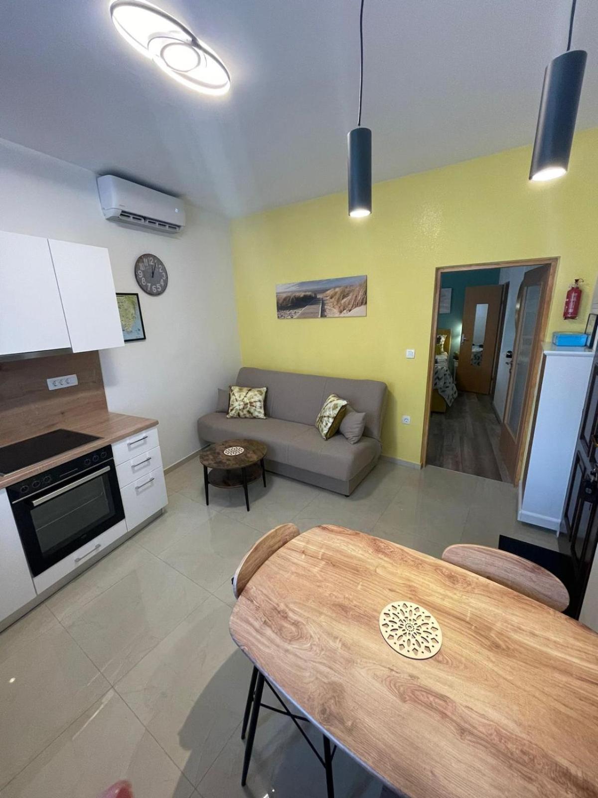 Apartment Eli พูลา ภายนอก รูปภาพ
